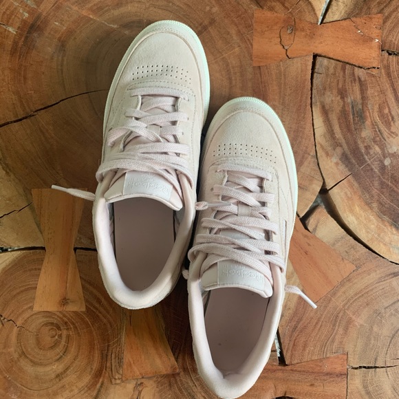 Classic Vintage Reebok’s - Picture 5 of 10